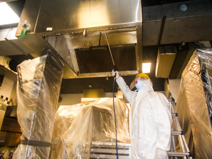 Tecnico sanificazione impianti d'aria